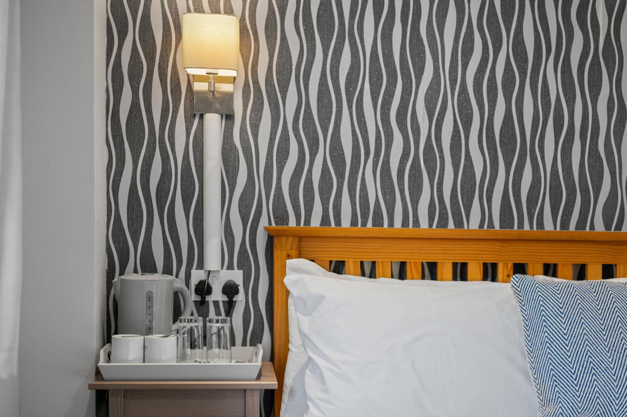 Queensferry Guest House Рисайт Екстериор снимка