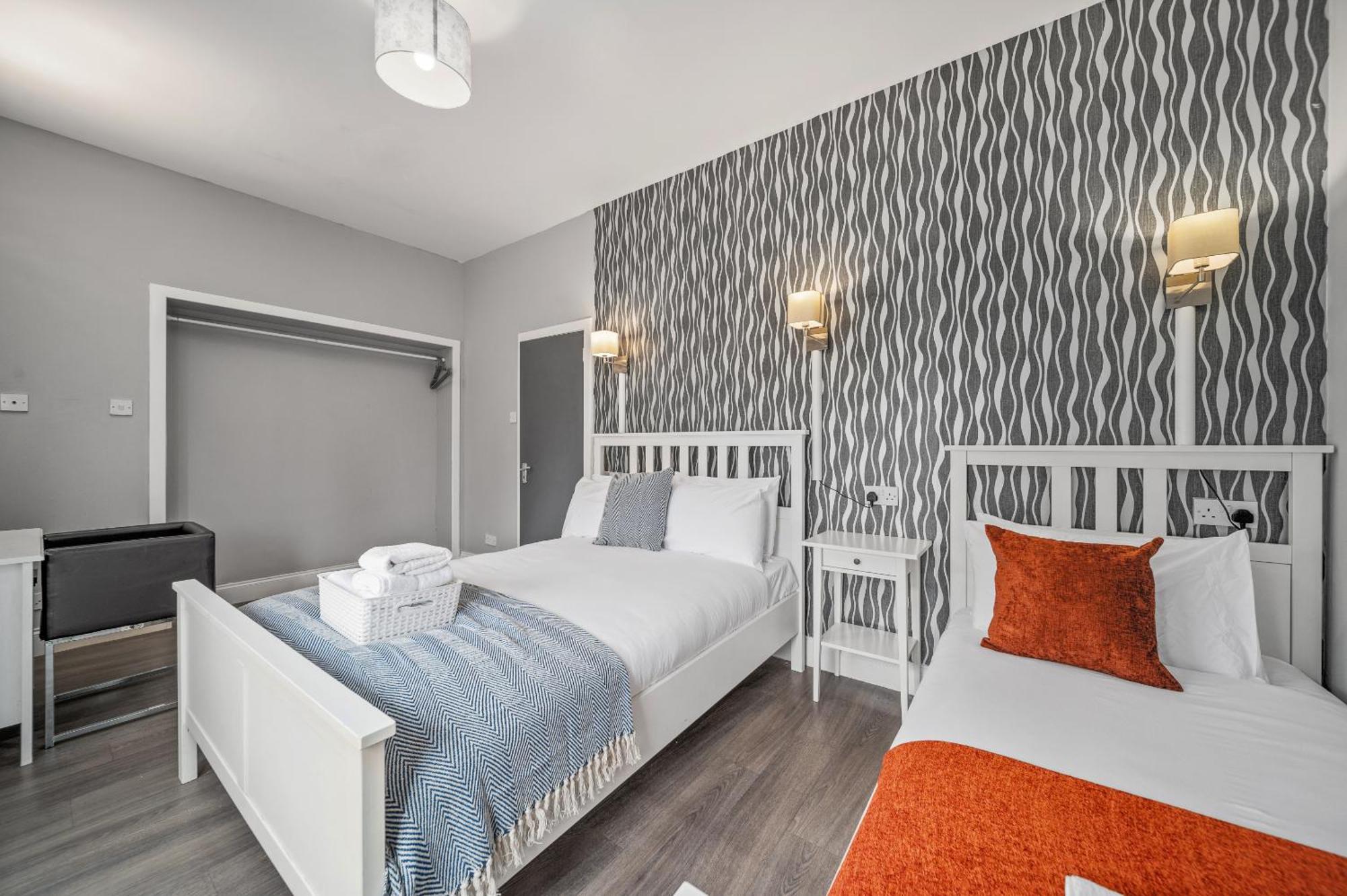 Queensferry Guest House Рисайт Стая снимка